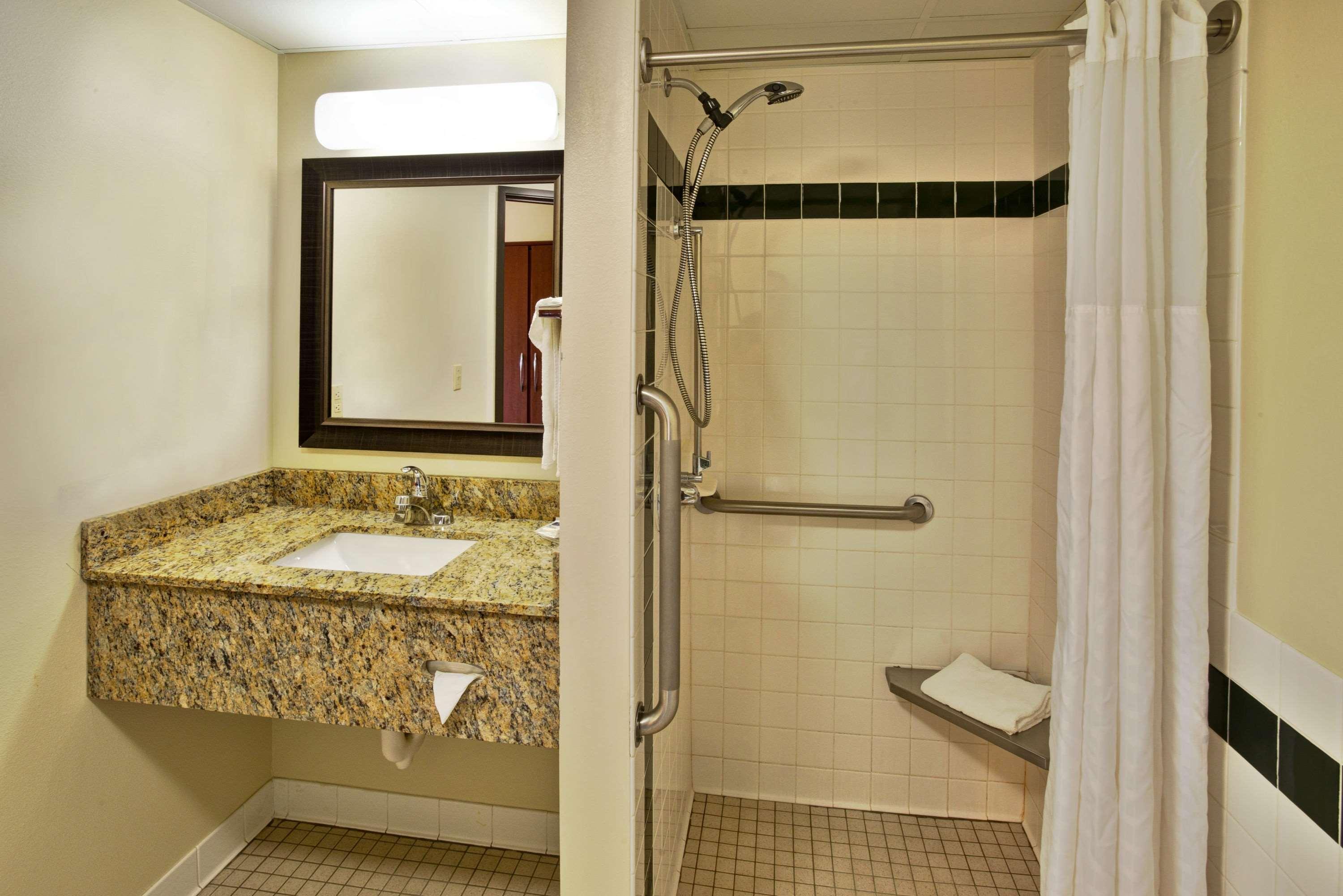 Americinn By Wyndham Baudette Dış mekan fotoğraf